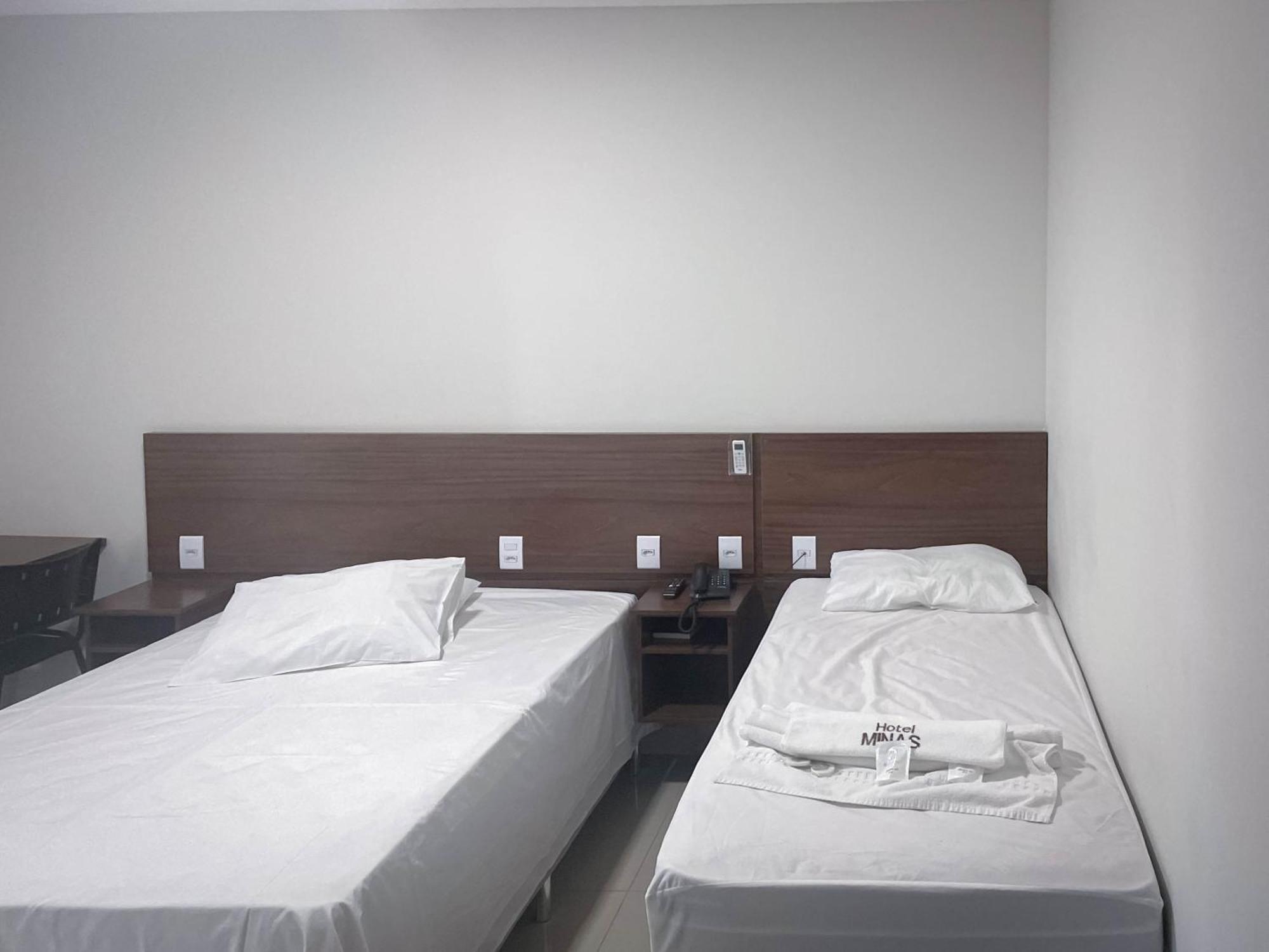 Hotel Minas Трес-Мариас Экстерьер фото